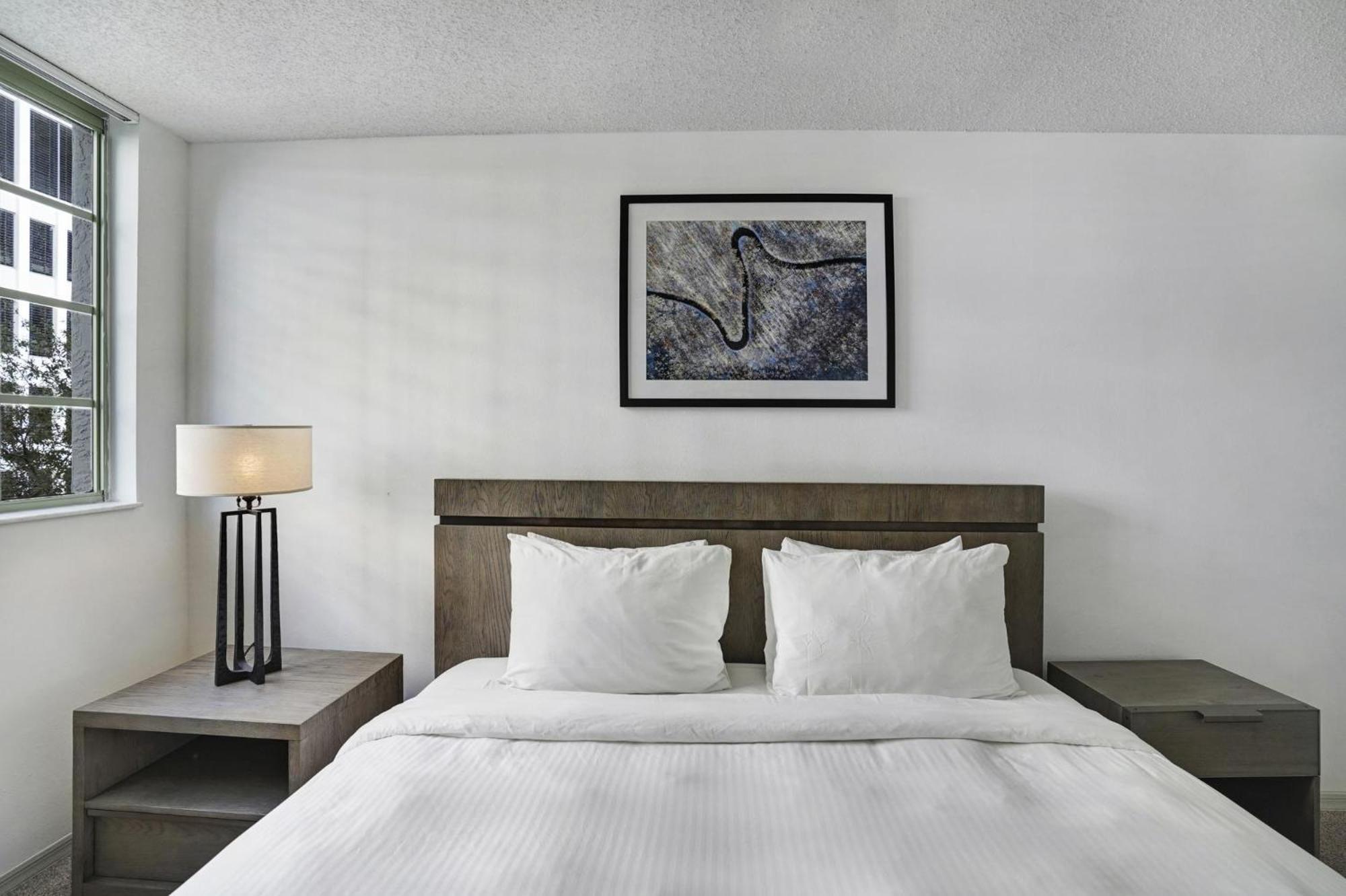 Dharma Home Suites Coral Gables At Gables Grand Plaza Miami Zimmer foto